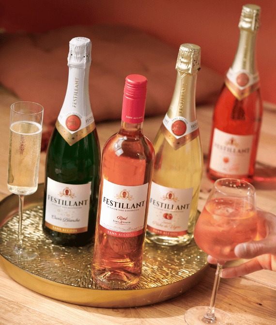 Gamme de bouteilles Festillant sans alcool avec leurs nouvelles étiquettes et contre-étiquettes